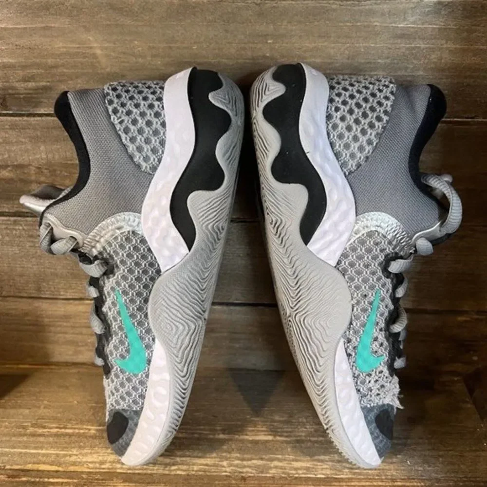 Kids Childrens Nike Elevate Gray Athletic Basketball Shoes Sneakers Size 5 Y GUC